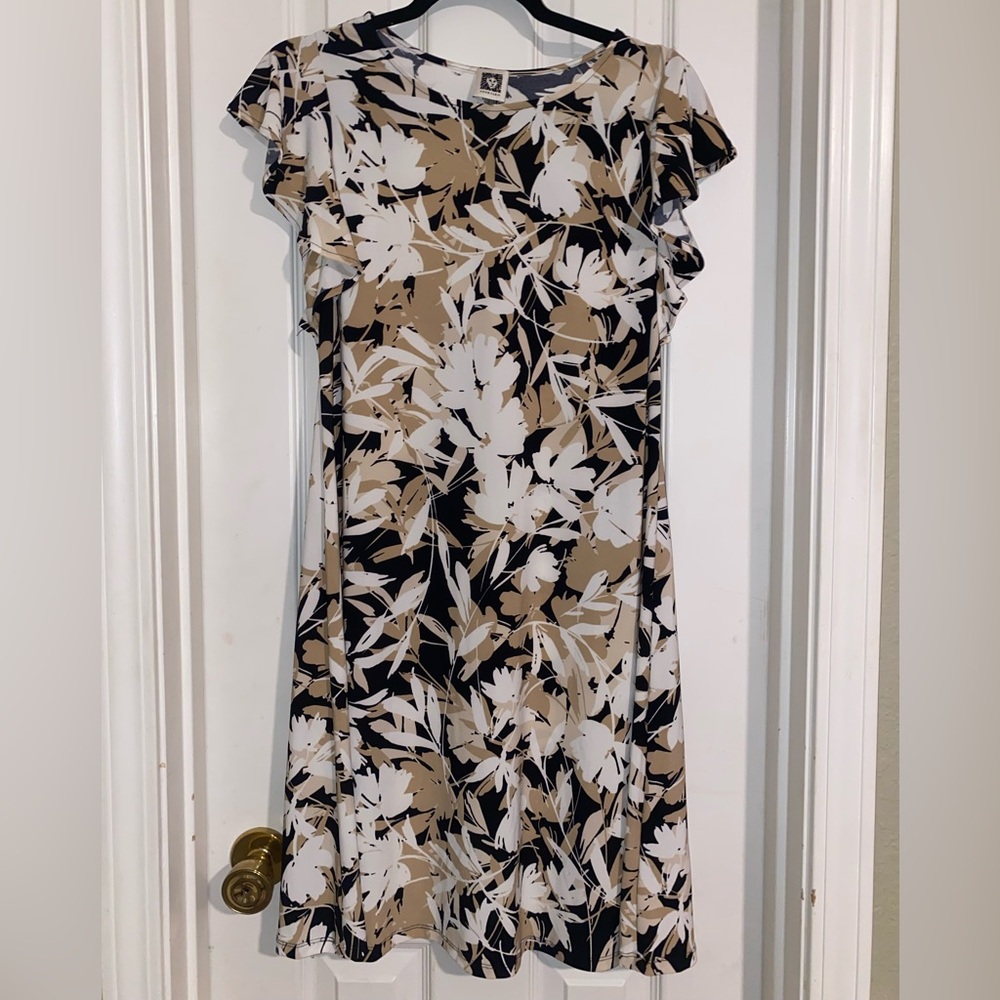 Anne‎ Klein Black and Tan Multi Floral Ruffle Sleeve Shift Dress